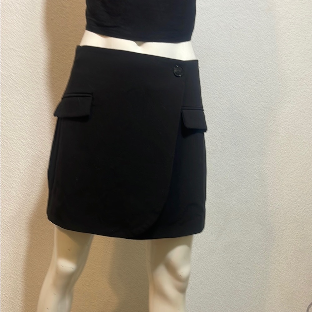 Dynamite Black Skirt size L